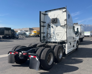 2021 Freightliner Cascadia 126