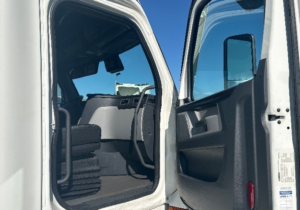 2021 Freightliner Cascadia 126