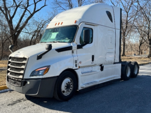 2021 Freightliner Cascadia 126