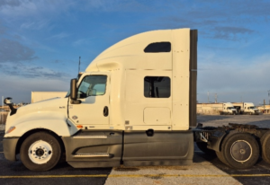 2022 International LT625