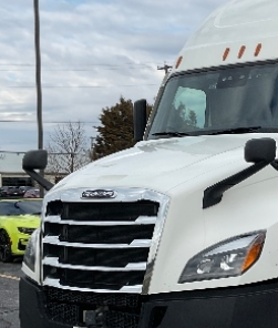 2021 Freightliner Cascadia 126