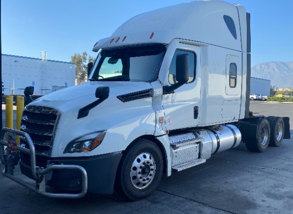 2021 Freightliner Cascadia 126