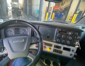 2021 Freightliner Cascadia 126