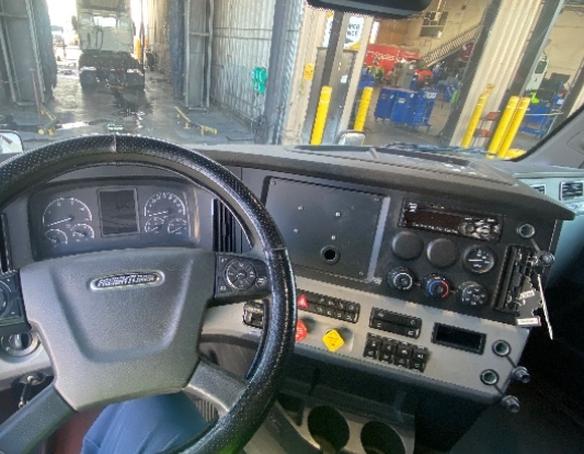 2021 Freightliner Cascadia 126