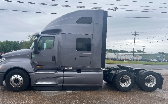 2021 International LT625