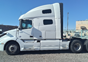 2022 Volvo VNL64760